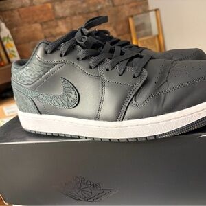 Air Jordan Black Sneakers